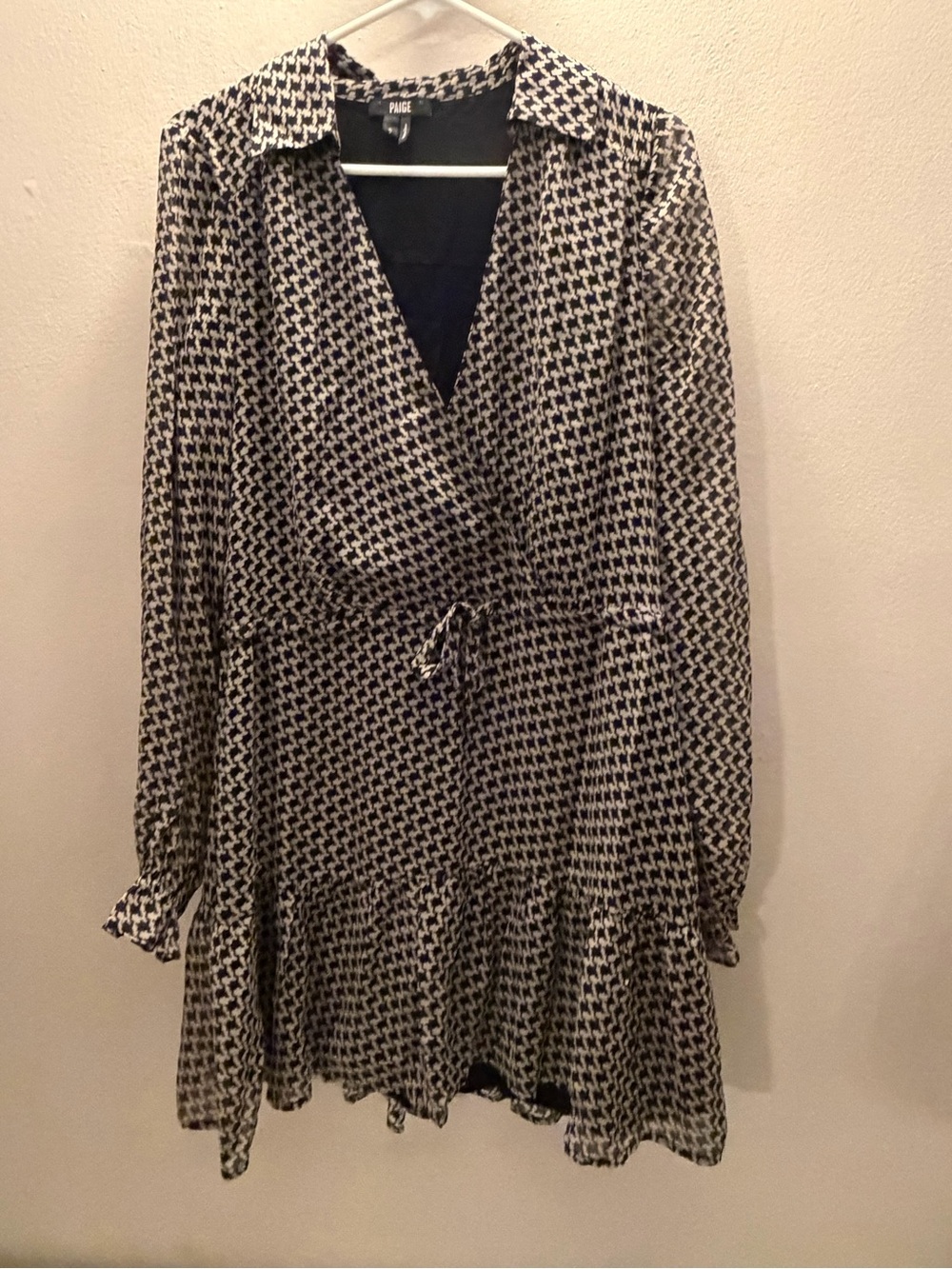 PAIGE Black and White Houndstooth Long Sleeve Wrap Dress